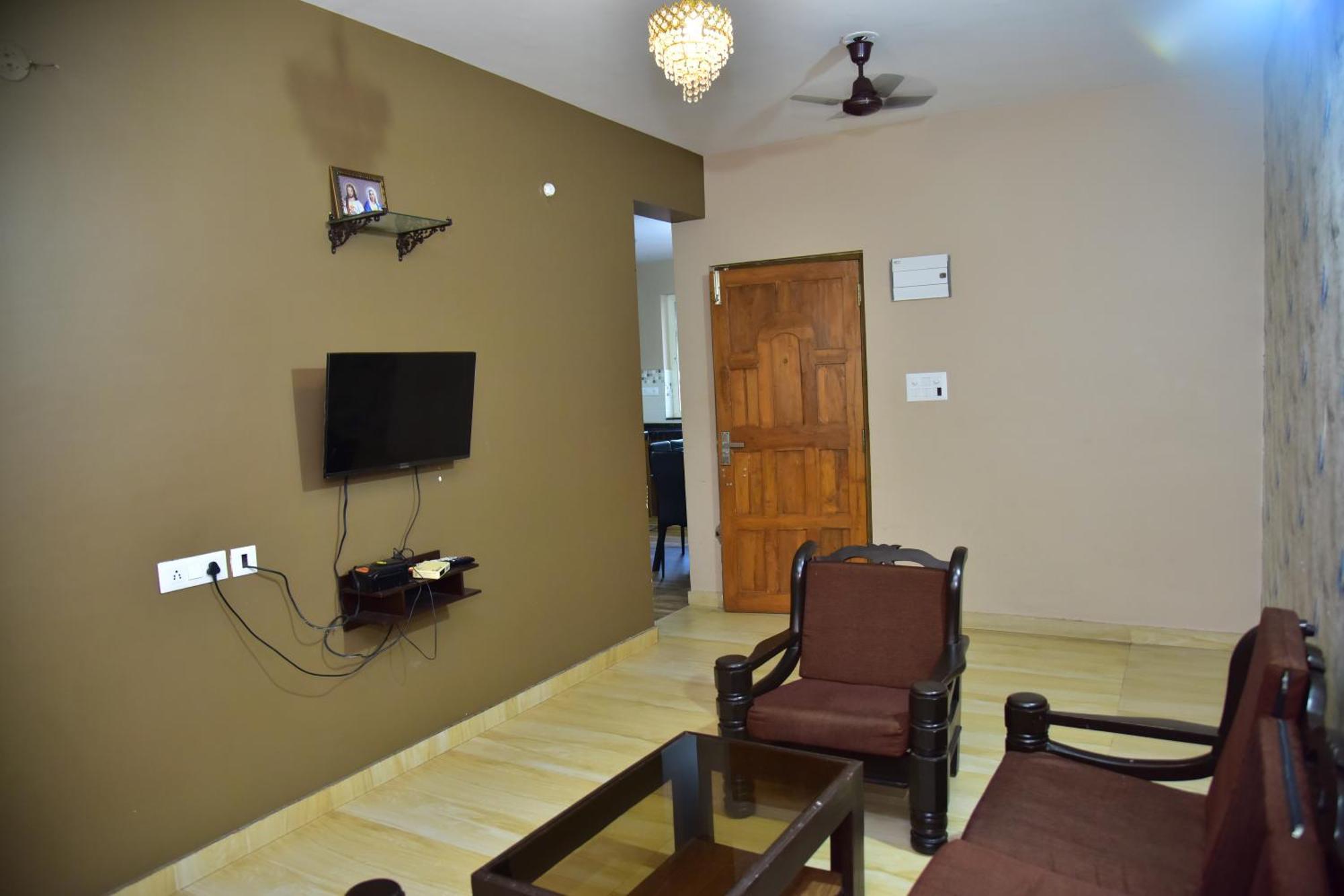 Fieldstone Lovely 2 Bhk Ac Apartment Talaulim Phòng bức ảnh